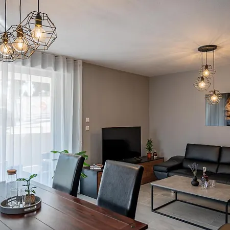 Pod Zamkom * 波切尼斯